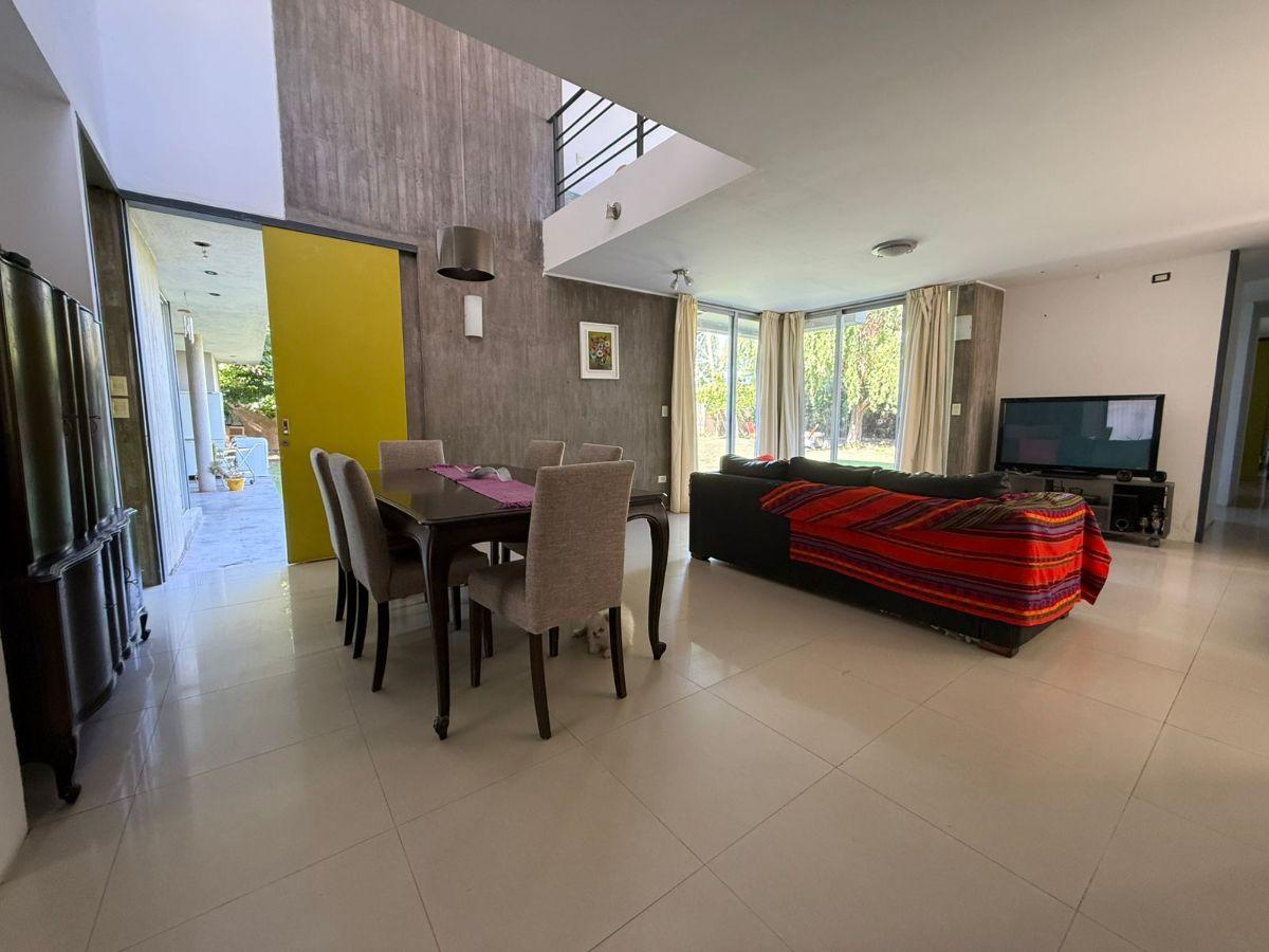Foto de VÓRTICE INMOBILIARIA VENDE CASA EN BARRIO PRIVADO SOLARES DE MAIPÚ, imagen 4