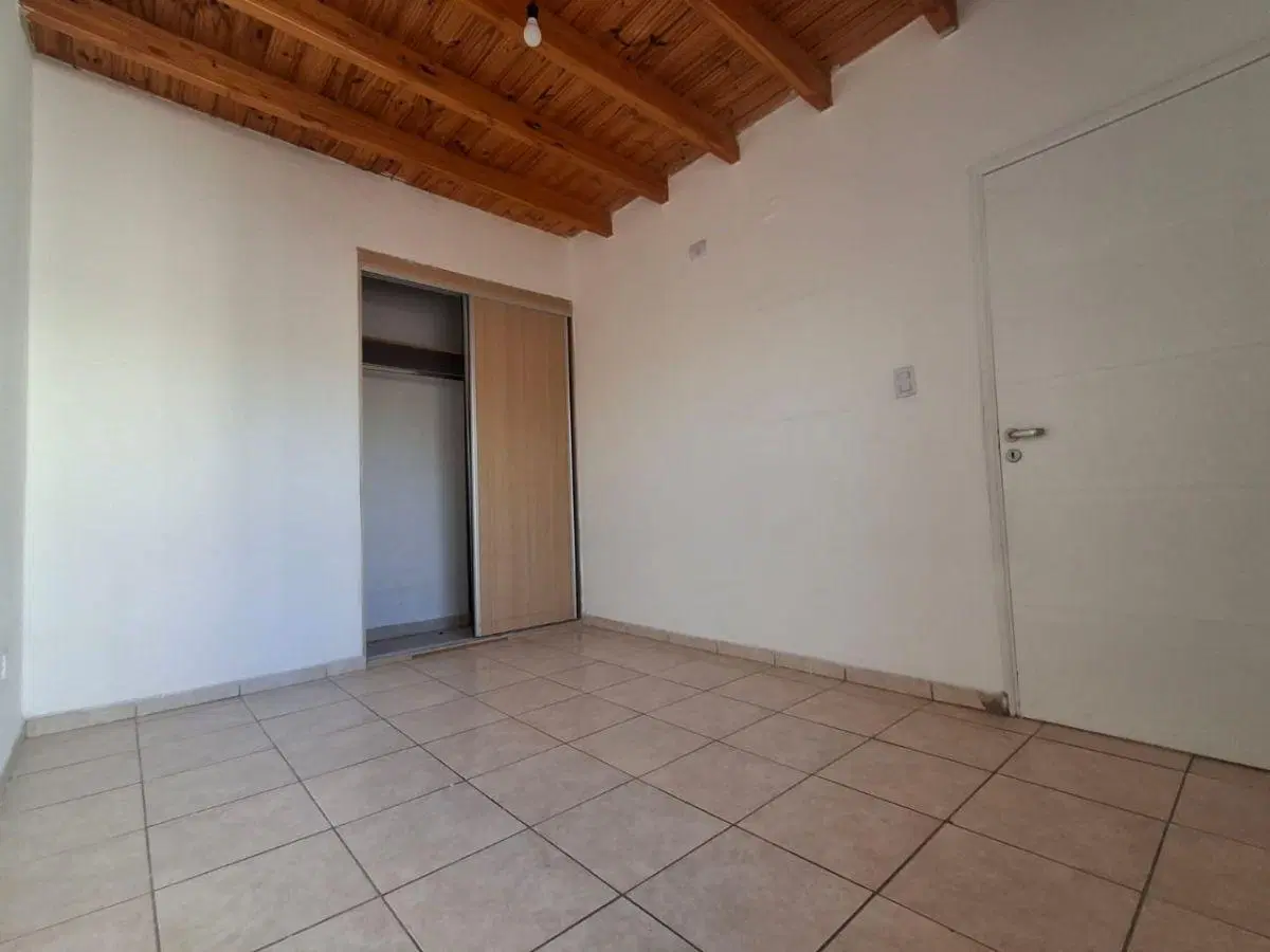 Depto en alquiler en Villa Nueva, Guaymallén - 2 dorm. - Complejo cerrado, portón automático 4