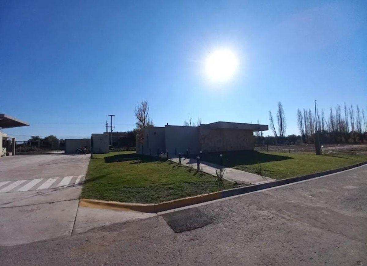Foto de Lote Central 500 m2, frente norte | Posesión inmediata | B° Privado, imagen 3