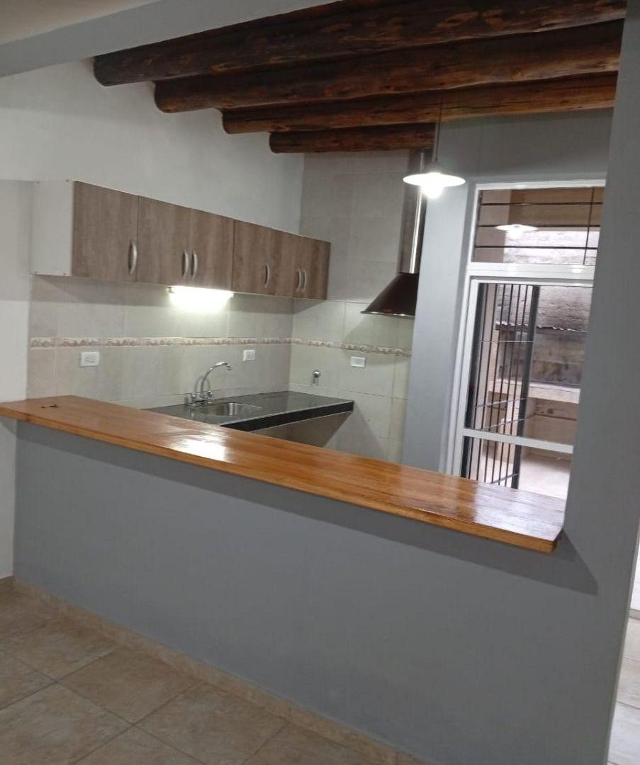 Foto de Dúplex en alquiler - 3 habitaciones - Cochera - Patio con churrasquera, imagen 4