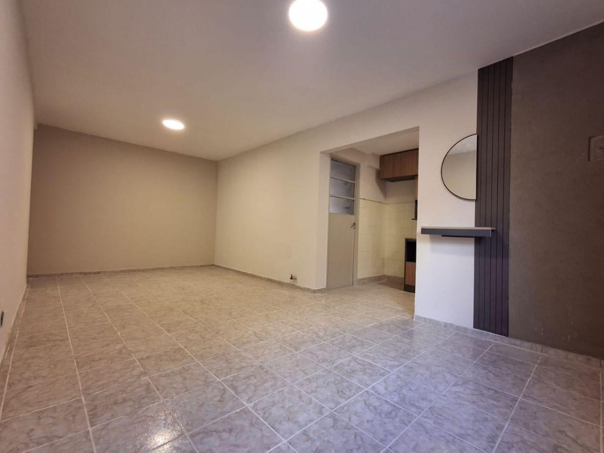 Foto de Departamento en alquiler - Planta Baja - 2 habitaciones - Guaymallén, imagen 1