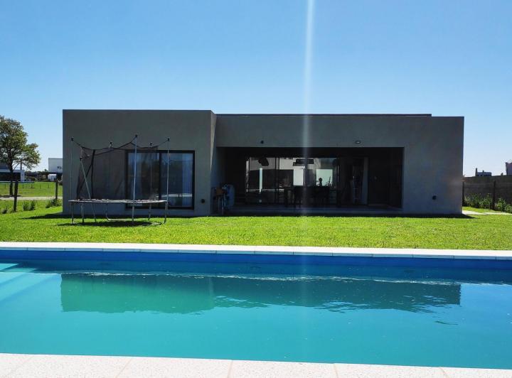 Alquiler temporario Casa Quinta San Sebastian Pilar 4 ambientes Parque Pileta 5