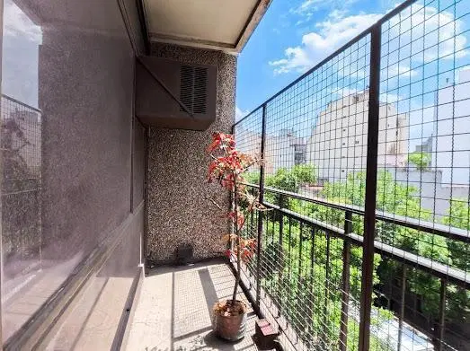 4 ambientes   Dependencia con balcón al frente – Acoyte 300,  Caballito 5