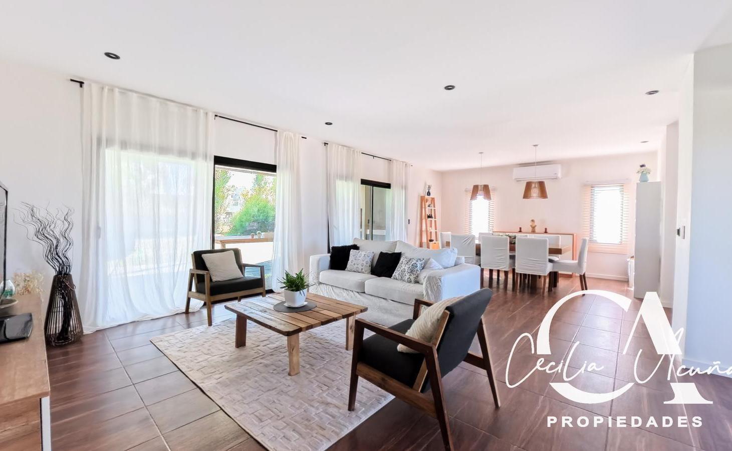 Foto de Casa en venta en Country San Sebastian Area 1, imagen 2