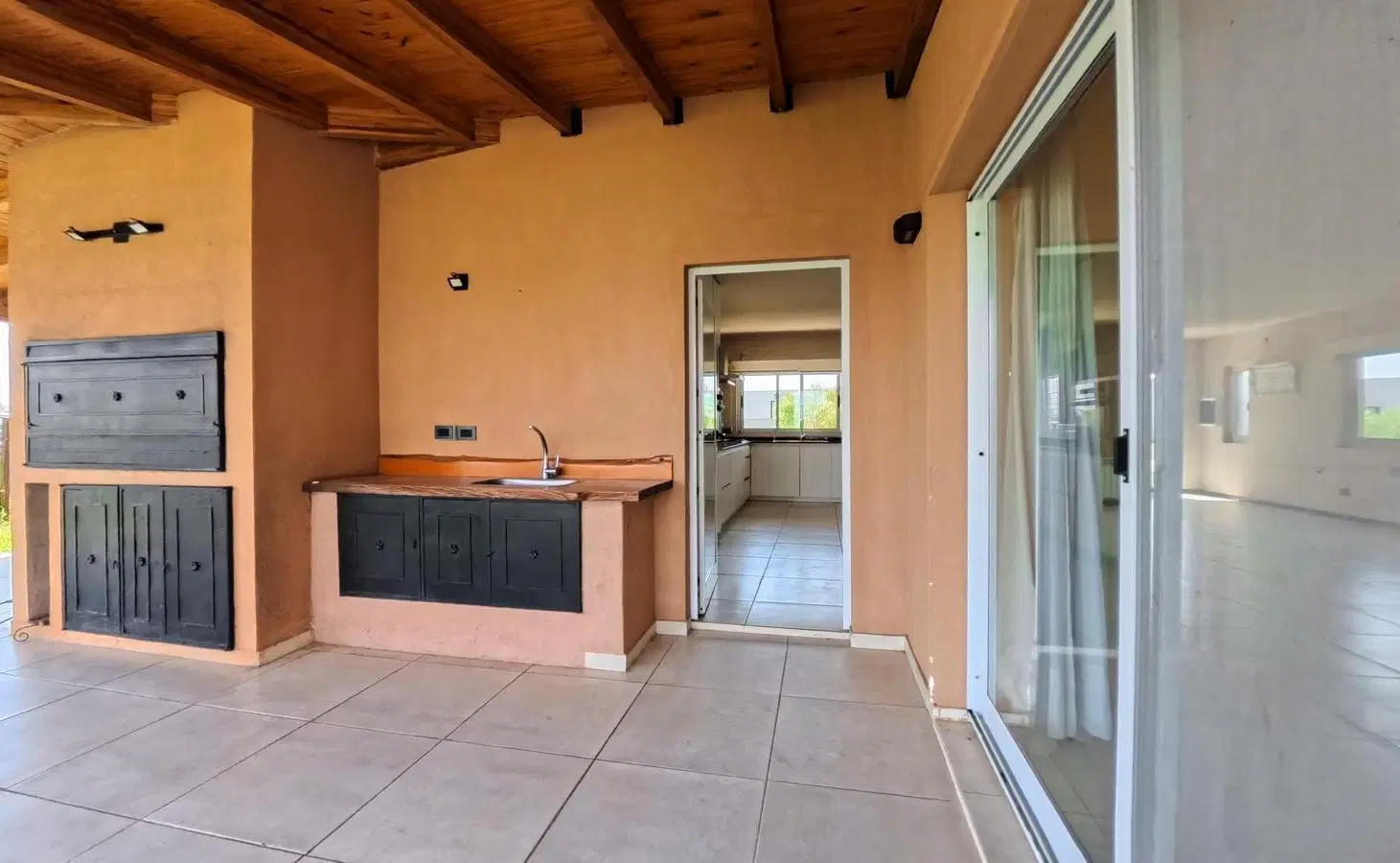 RESERVADA Casa en Country San Sebastián a la laguna 5