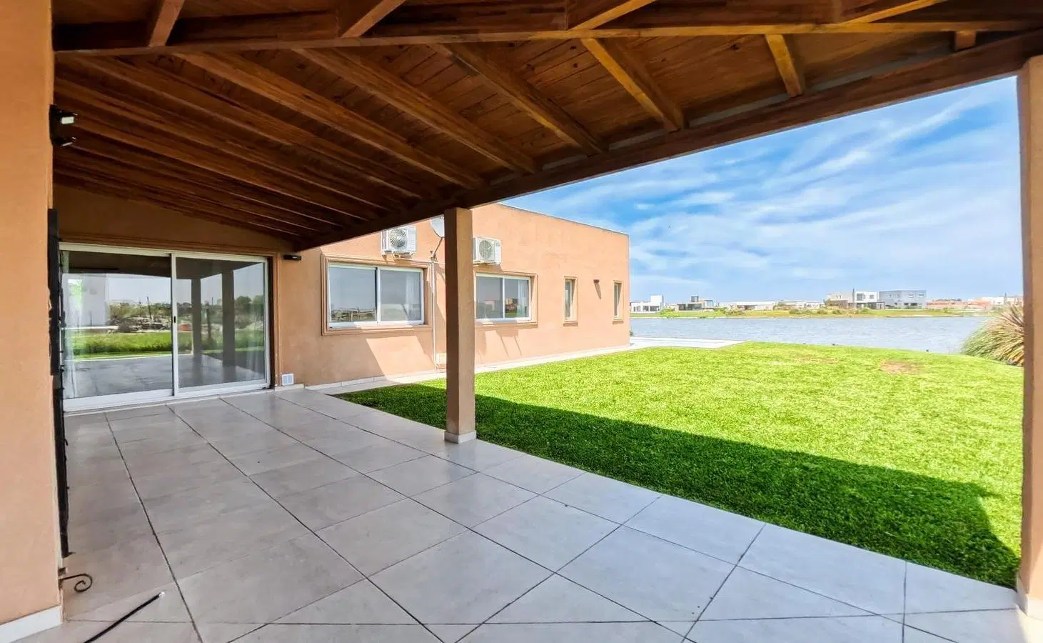 RESERVADA Casa en Country San Sebastián a la laguna 4