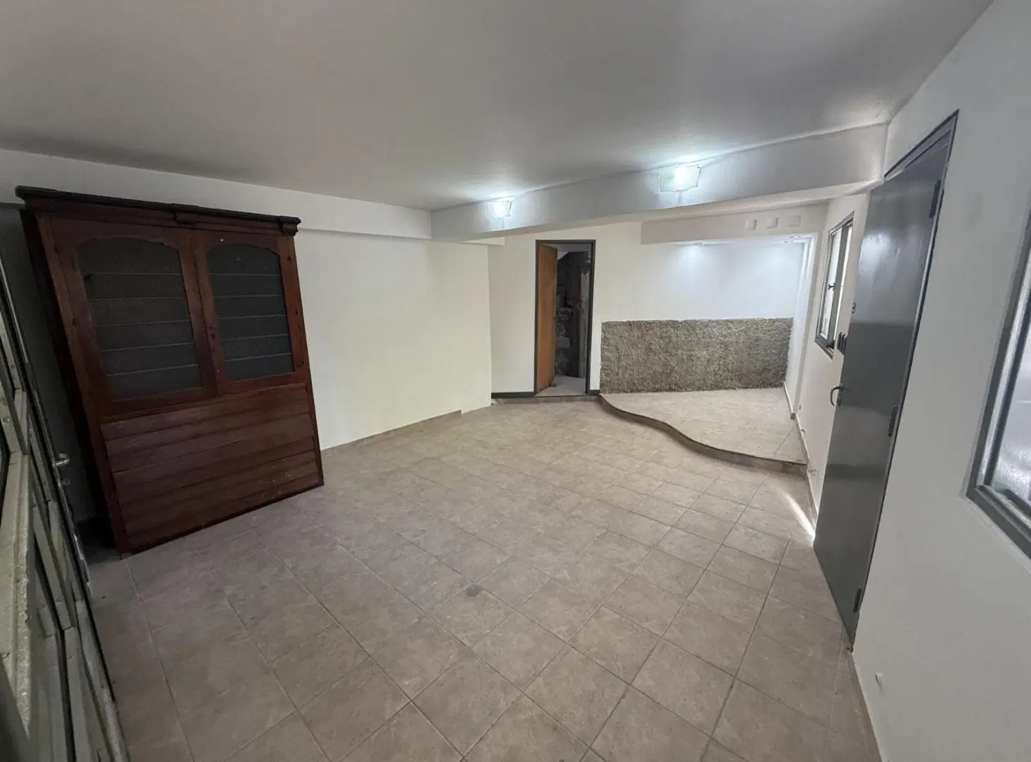 Local comercial en alquiler, zona Nuevocentro 2