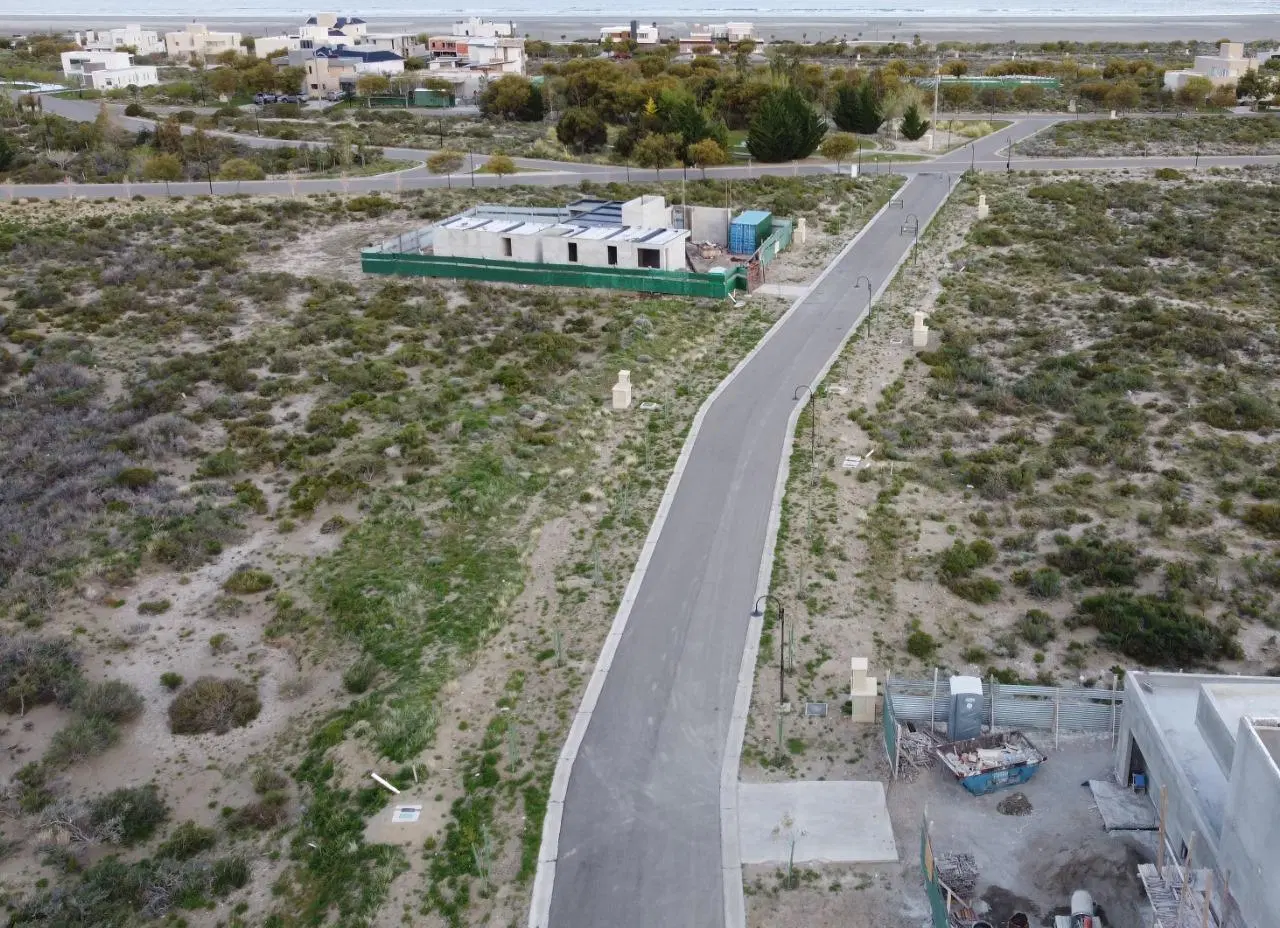 Lote en Venta en La Herradura – Entorno Privilegiado y Servicios Premium 2