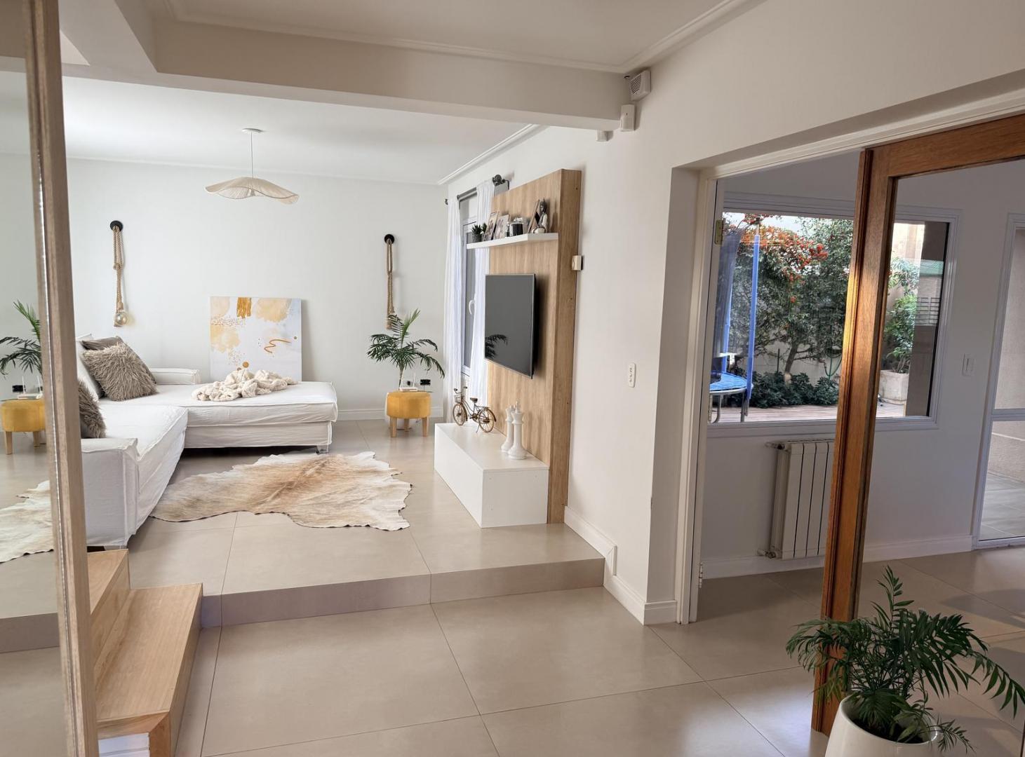 Foto de Casa en venta - 3 dormitorios - Quincho - Divina!, imagen 5
