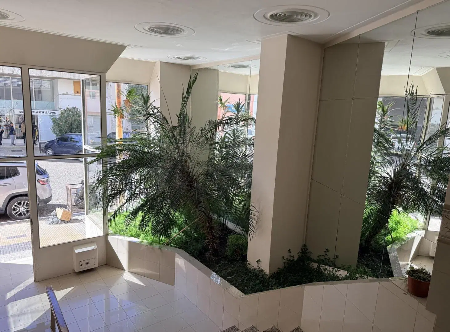 Impecable depto en VENTA de 2 dormitorios con balcón en Comodoro 5