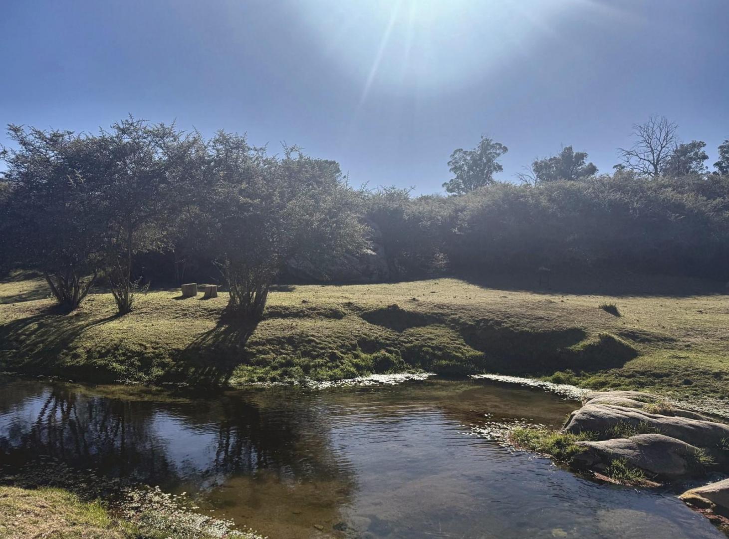 Foto de Lote en venta en Club de Campo Los Tres Arroyos, Huerta Grande - 682 m2, imagen 3