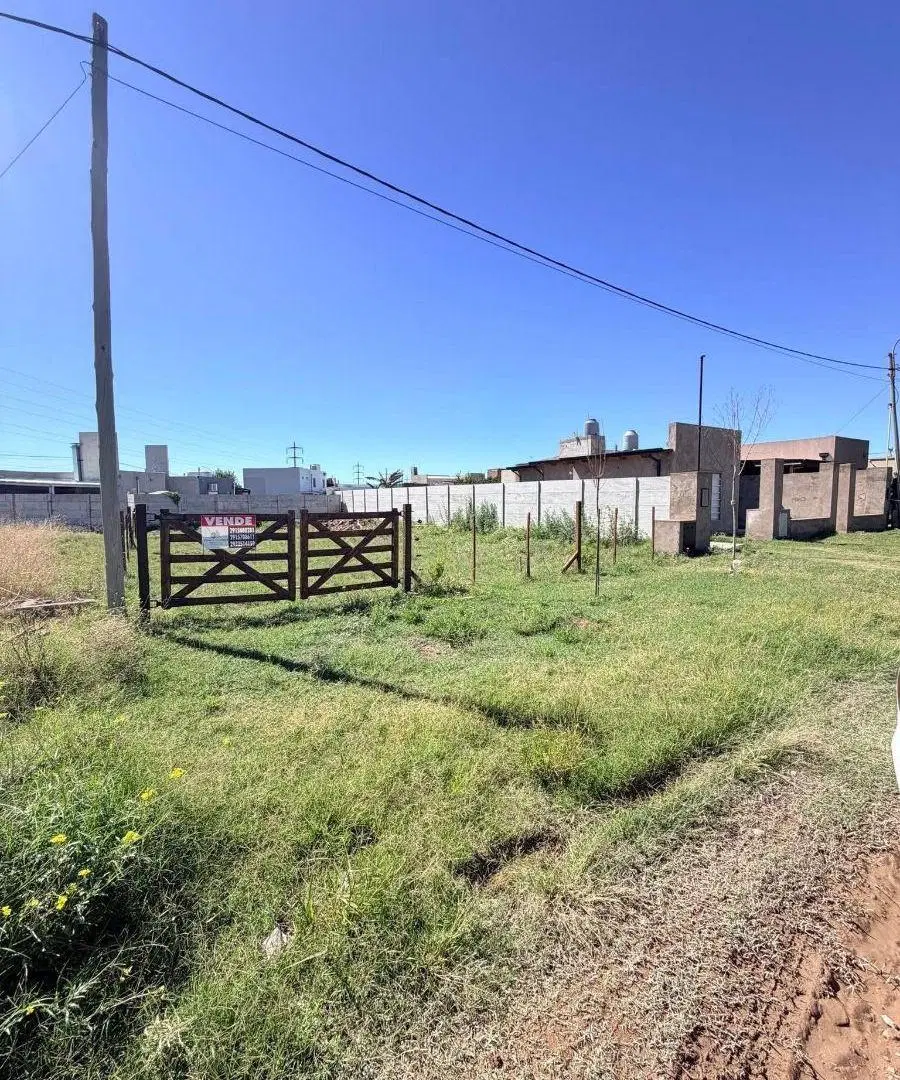 Lote en venta, barrio en desarrollo 4
