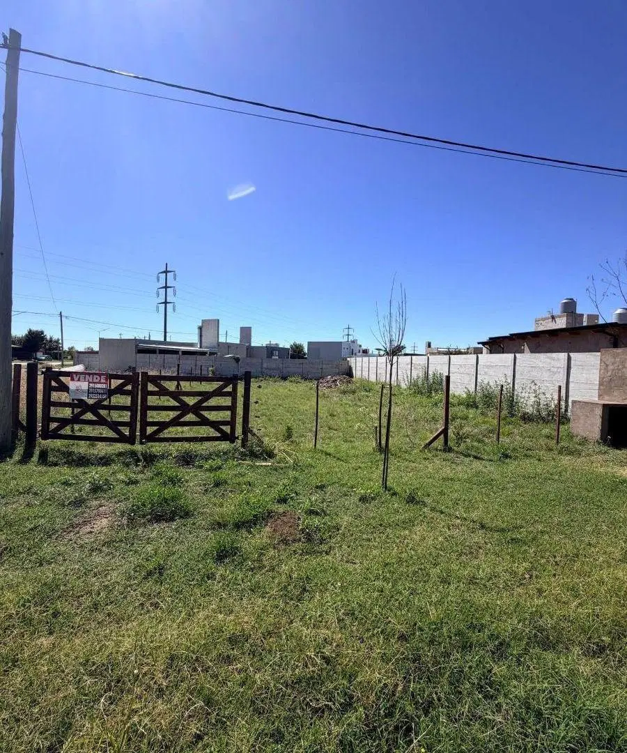 Lote en venta, barrio en desarrollo 2