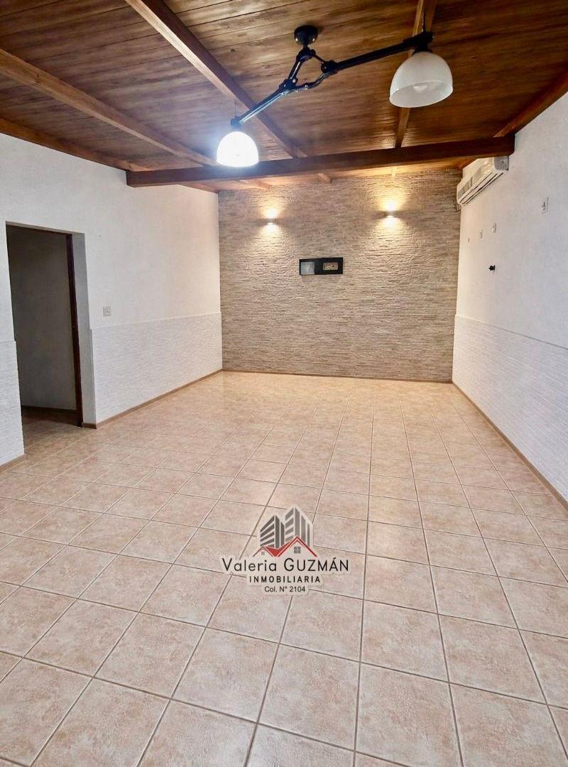 Dos. Casas en venta Punta Alta.