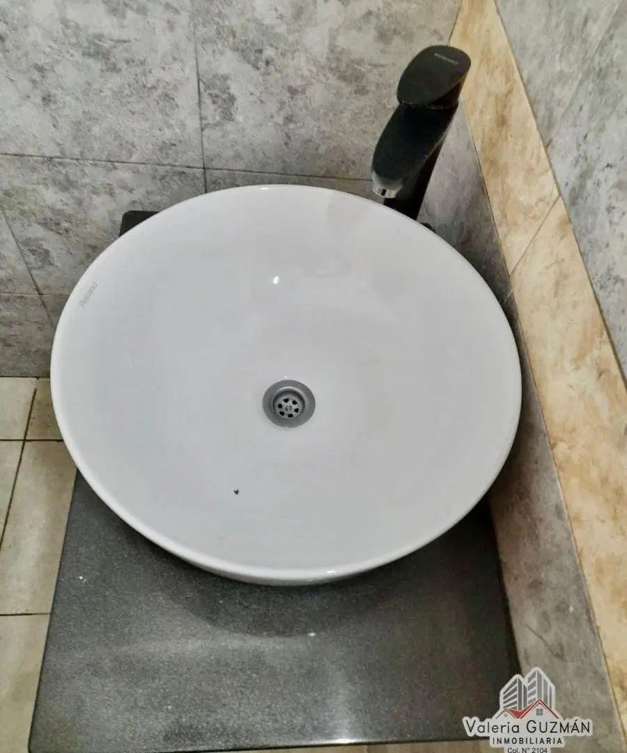 COMPLEJO - VENTA EN BLOCK 3 casas + 5 dptos 5