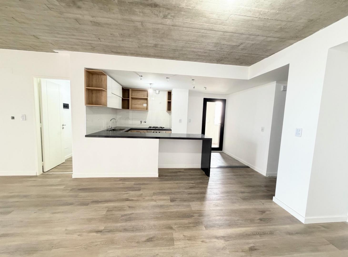 Venta departamento tres dormitorios