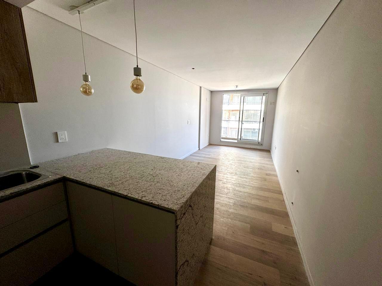 Foto de Departamento 1 Dormitorio A Estrenar 2 Balcones - Barrio Martin, imagen 1