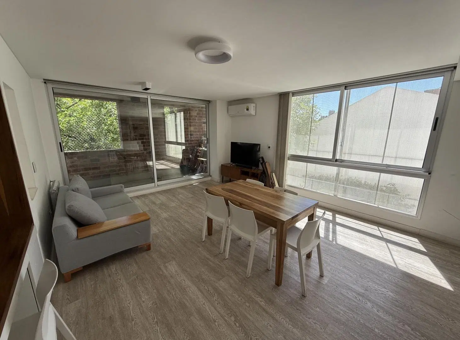 Venta Departamento Dos Dormitorios con cochera 3