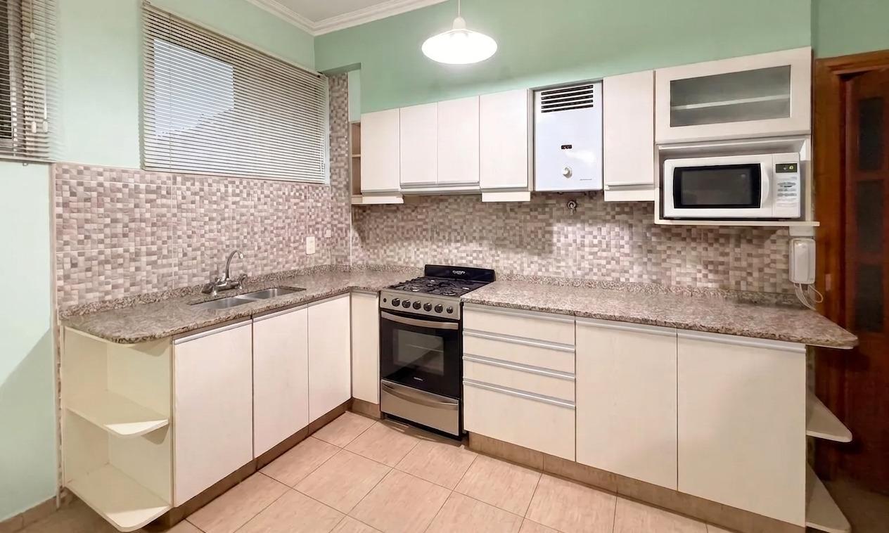 Foto de VENTA DE CASA PLANTA ALTA 3 DORMITORIOS MAS COMODIN, imagen 3