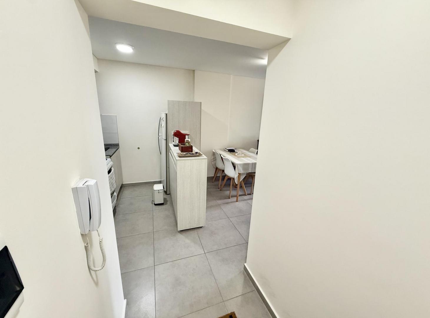 Foto de Departamento Un Dormitorio San Lorenzo 1600, imagen 2