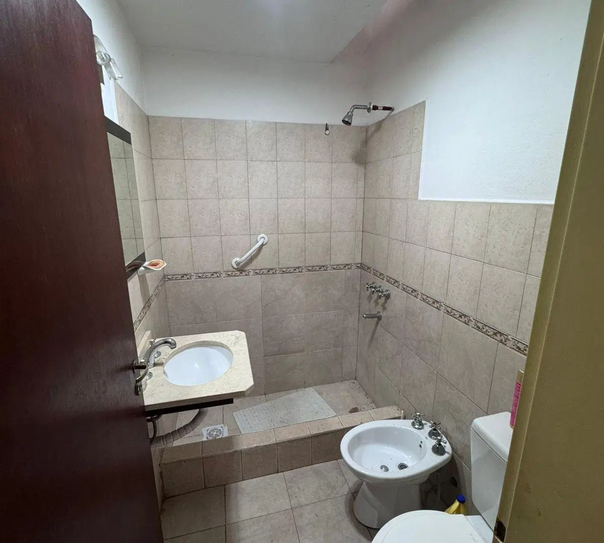 ALQUILO CASA 3 HABITACIONES VILLA ALLENDE 5