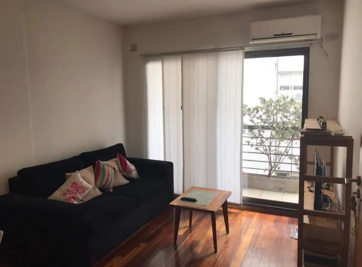 Departamento 2 amb Recoleta  SemiPiso contrafrente  Balcon frances  soleado 3