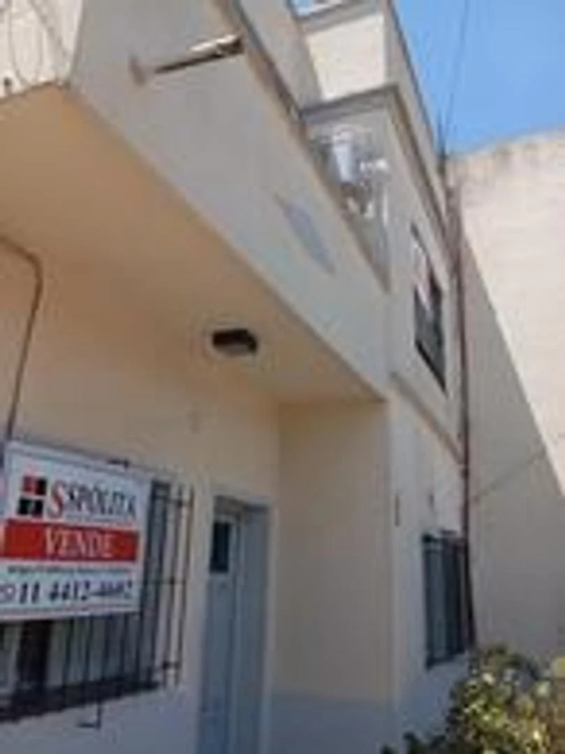 CASA 2 AMBIENTES EN PLANTA BAJA