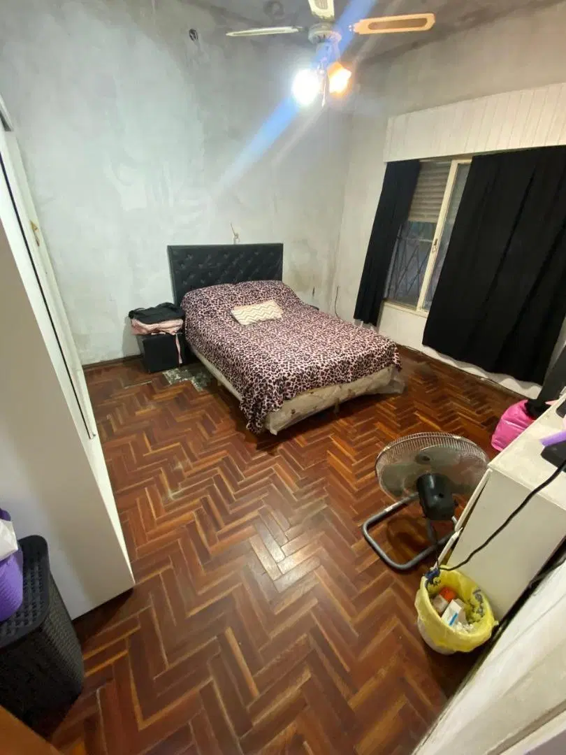 CASA 3 AMBIENTES CON JARDIN, ENTRADA DE COCHE Y FDO LIBRE 1