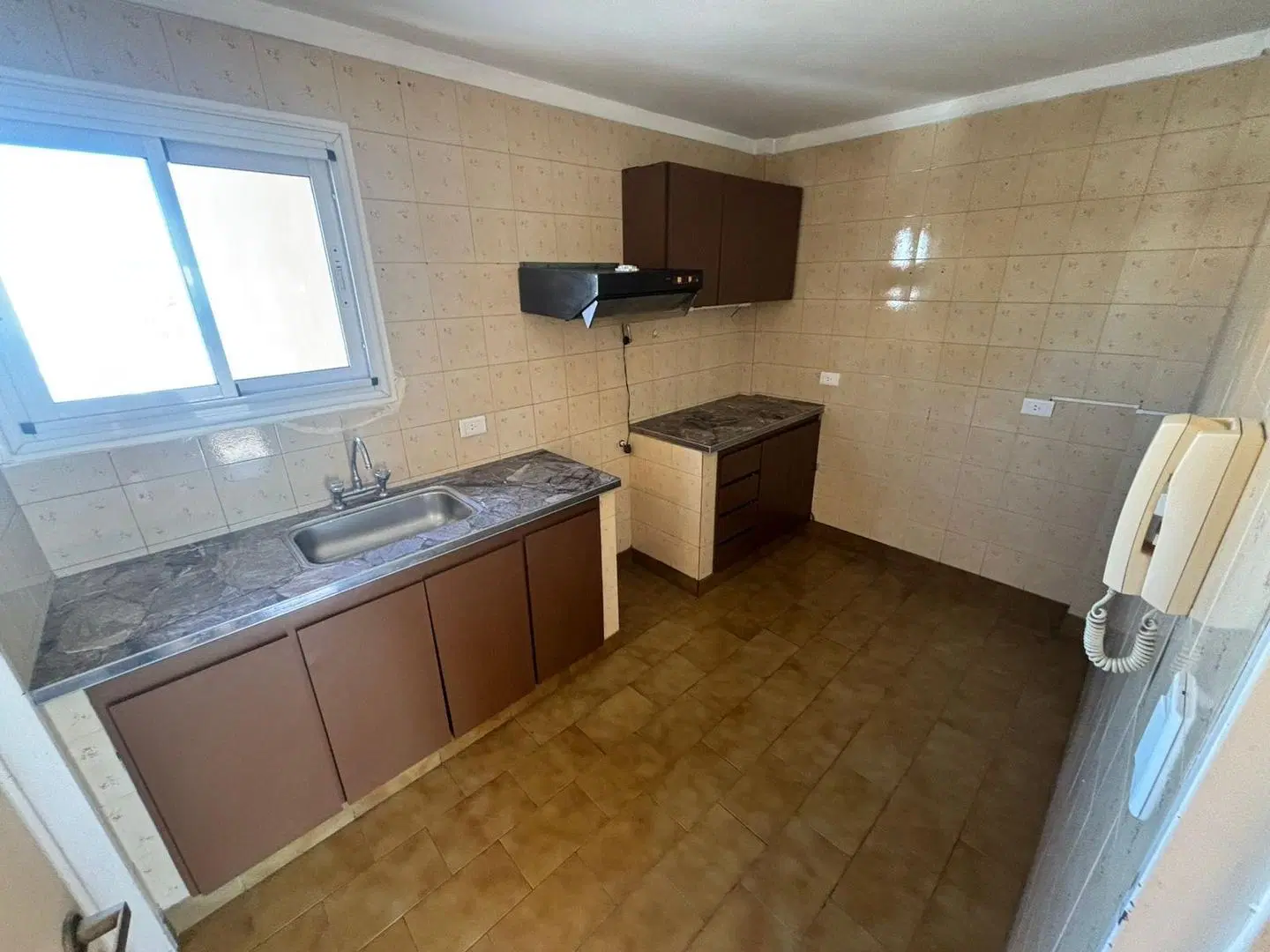 AMPLIO DEPARTAMENTO 2 AMBIENTES CON BALCON 5