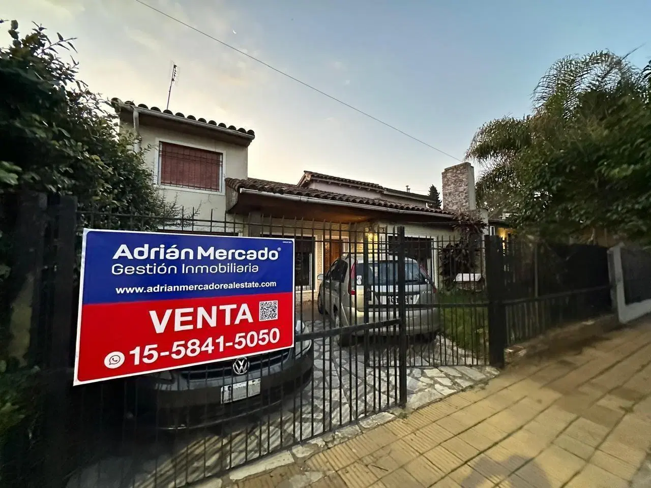Venta Casa de 4 ambientes en Hurlingham 2