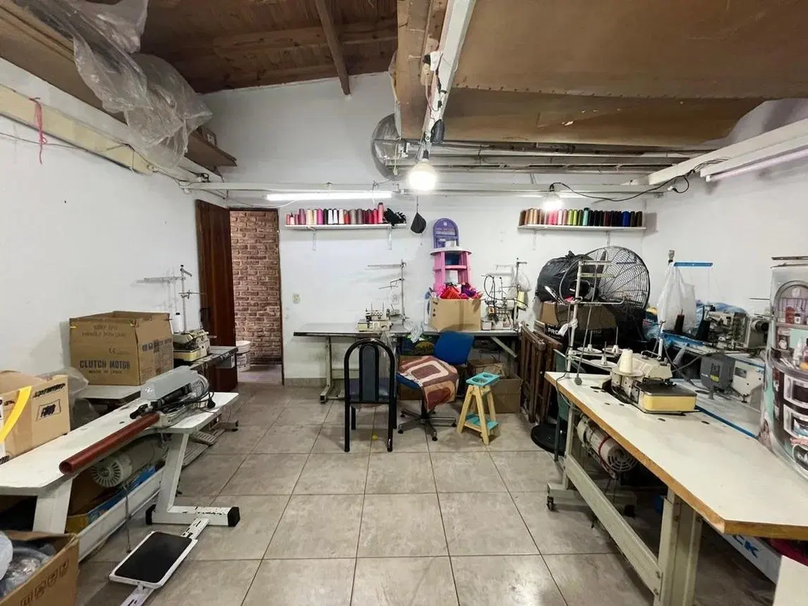 Casa en Venta en Villa Luzuriaga 5