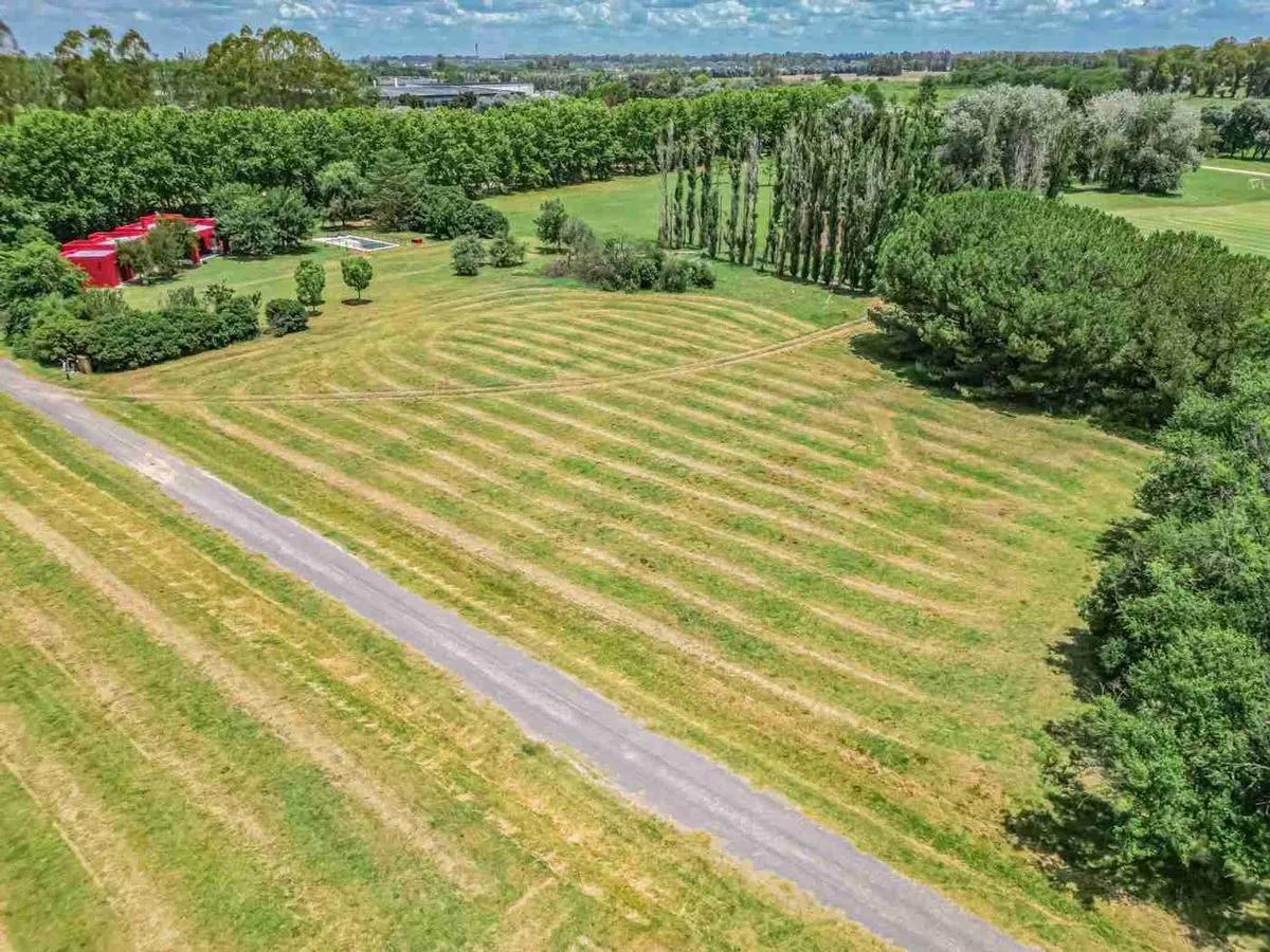 Foto de Terreno en Venta en La Colina Golf y Polo - Lujan, imagen 4