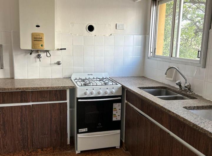 Departamento 2D en Alquiler en General Paz 3