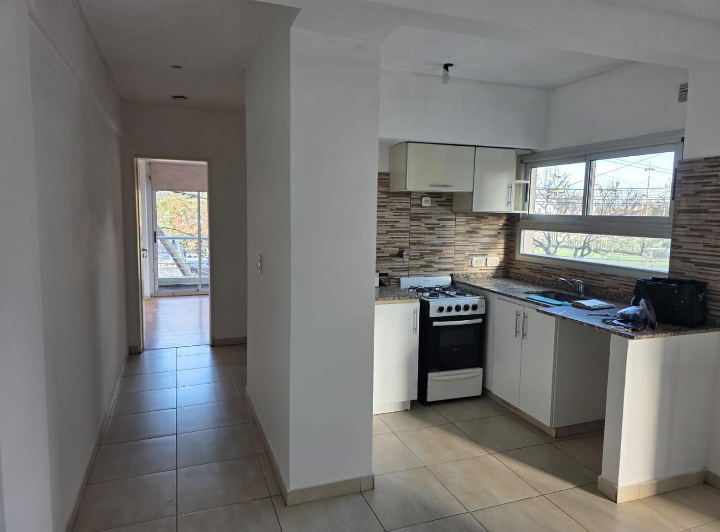 Foto de Departamento en Villa Sarmiento, imagen 1