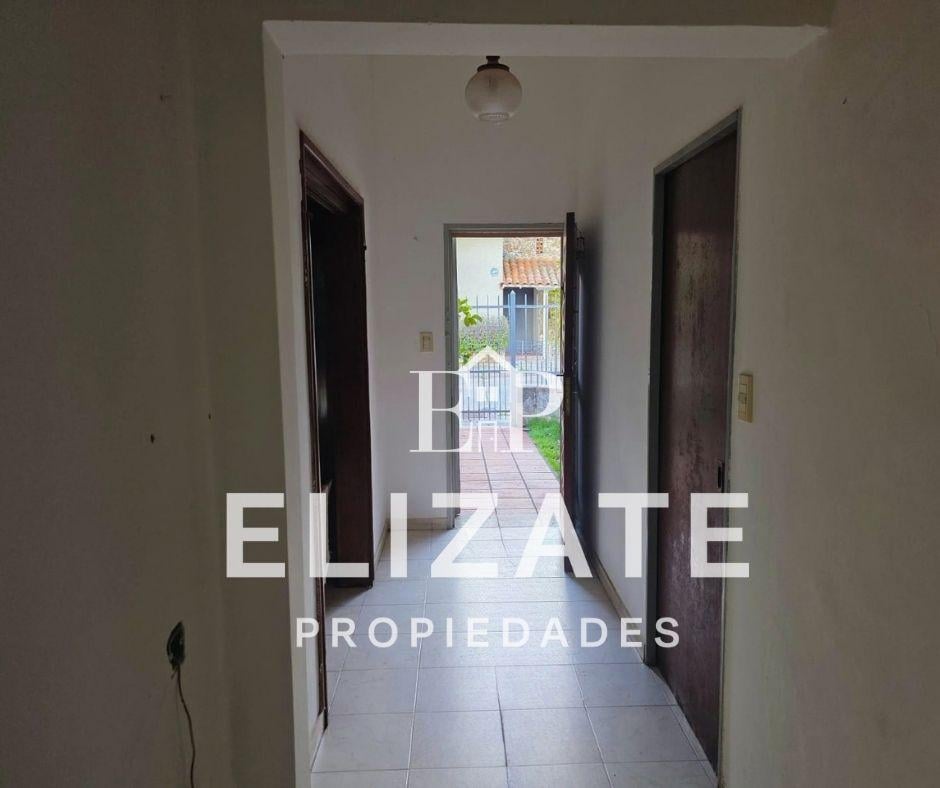 Foto de VENTA DE CASA 3AMB EN HAEDO, imagen 2