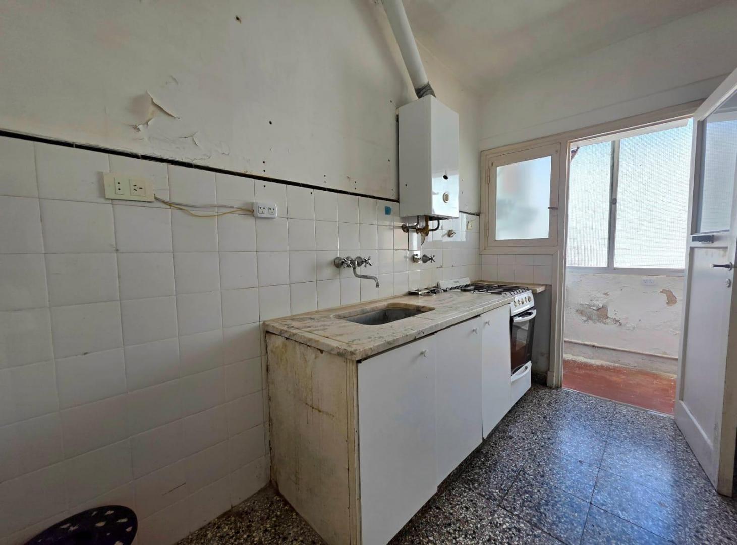 Foto de Venta Departamento 2 ambientes lateral La Perla Mar del Plata, imagen 5