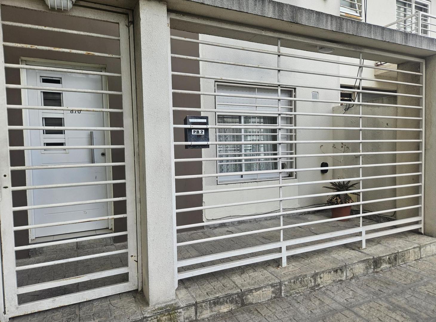 Venta PH 2 Ambientes en Planta Baja al Frente Garage Villa Primera Mar del Plata