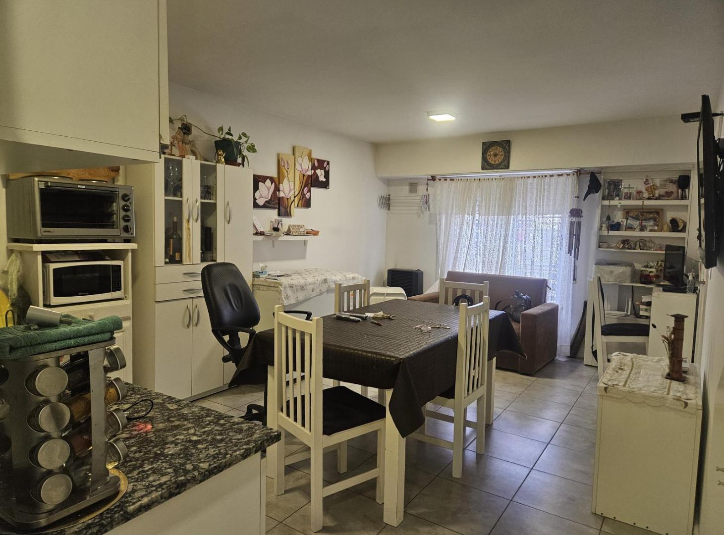 Foto de Venta PH 2 Ambientes Barrio Villa Primera al frente con cochera, imagen 4
