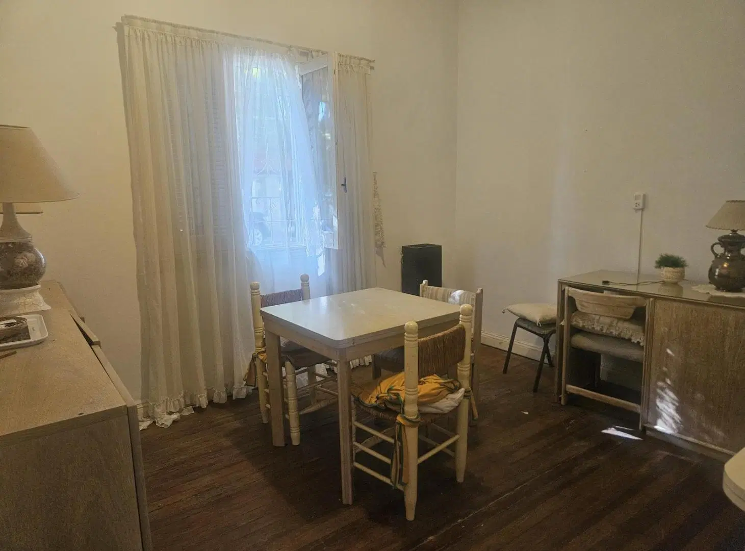 Venta Casa 3 ambientes Barrio La Perla 2