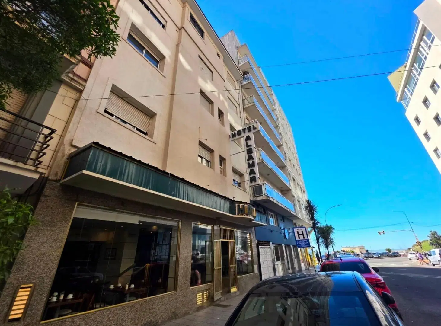 Venta Hotel Barrio La Perla 2
