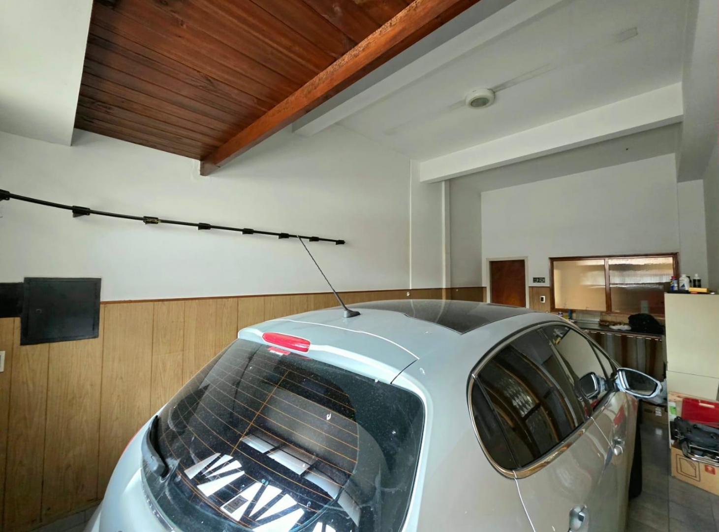 Foto de VENTA Casa 4 Ambientes con Jardín y Cochera – San José – Mar del Plata, imagen 2