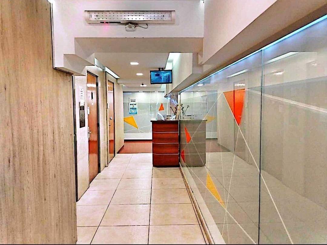 Foto de Venta Oficina Apto Profesional, zona Microcentro, imagen 1