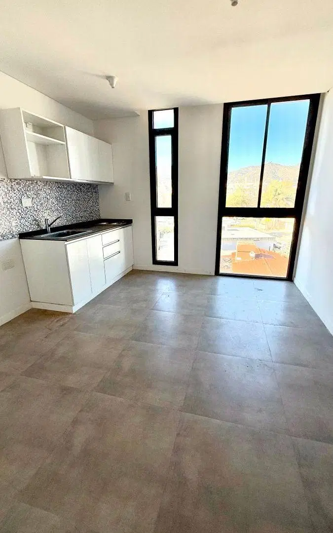 Venta depto Lake Tower centro Carlos Paz 1