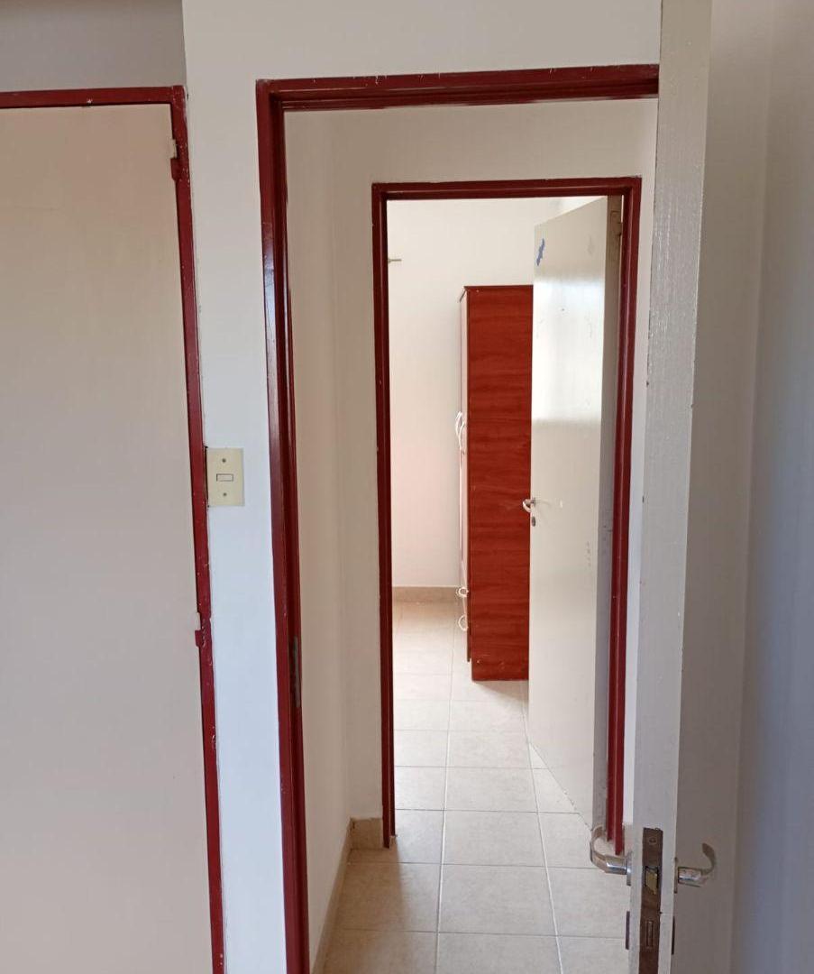 Foto de Departamento en alquiler en segundo piso por escaleras,barrio, imagen 5