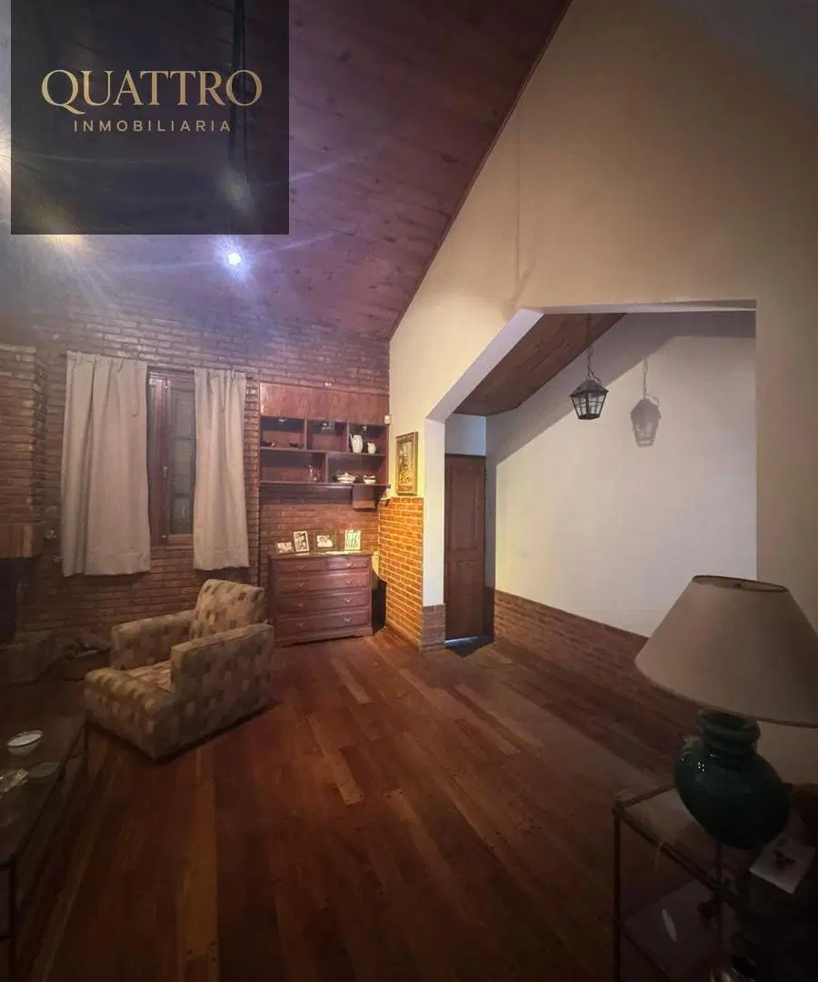 Casa 3 dormitorios en República de la Sexta 2