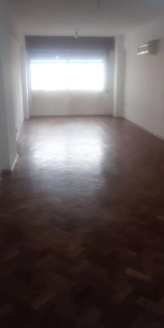 Cómodo departamento de 3 dormitorios en pleno Centro 4