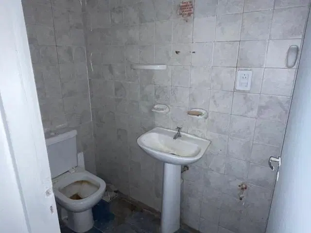 Local Comercial - Saavedra y 25 de Mayo - Villa Allende Centro. 4