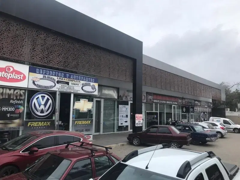 Local de 100m2 en Av. Donato Alvarez 9905, Arguello Norte. 5