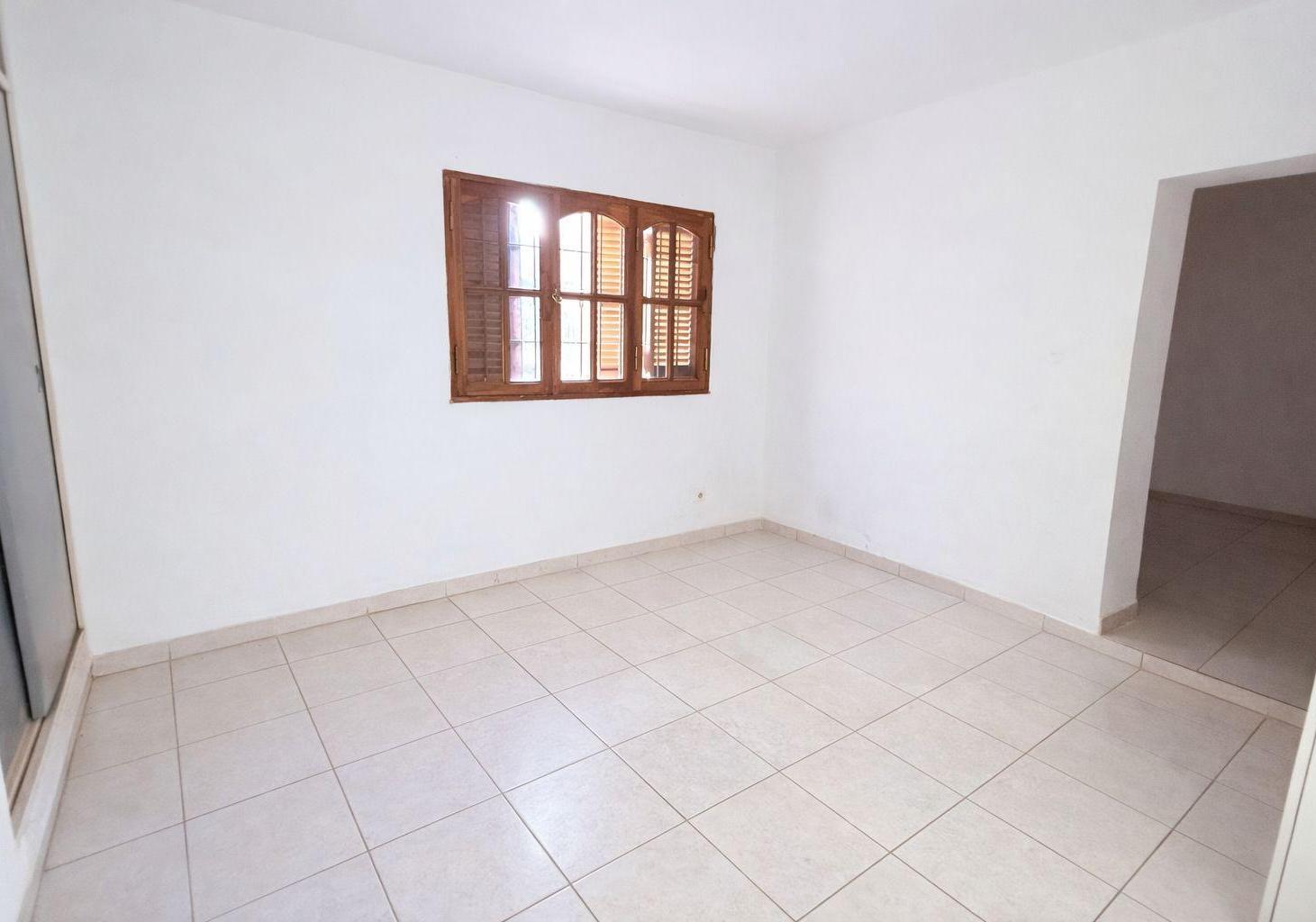 Foto de Casa 4 dormitorios pileta cochera Villa Belgrano, imagen 4