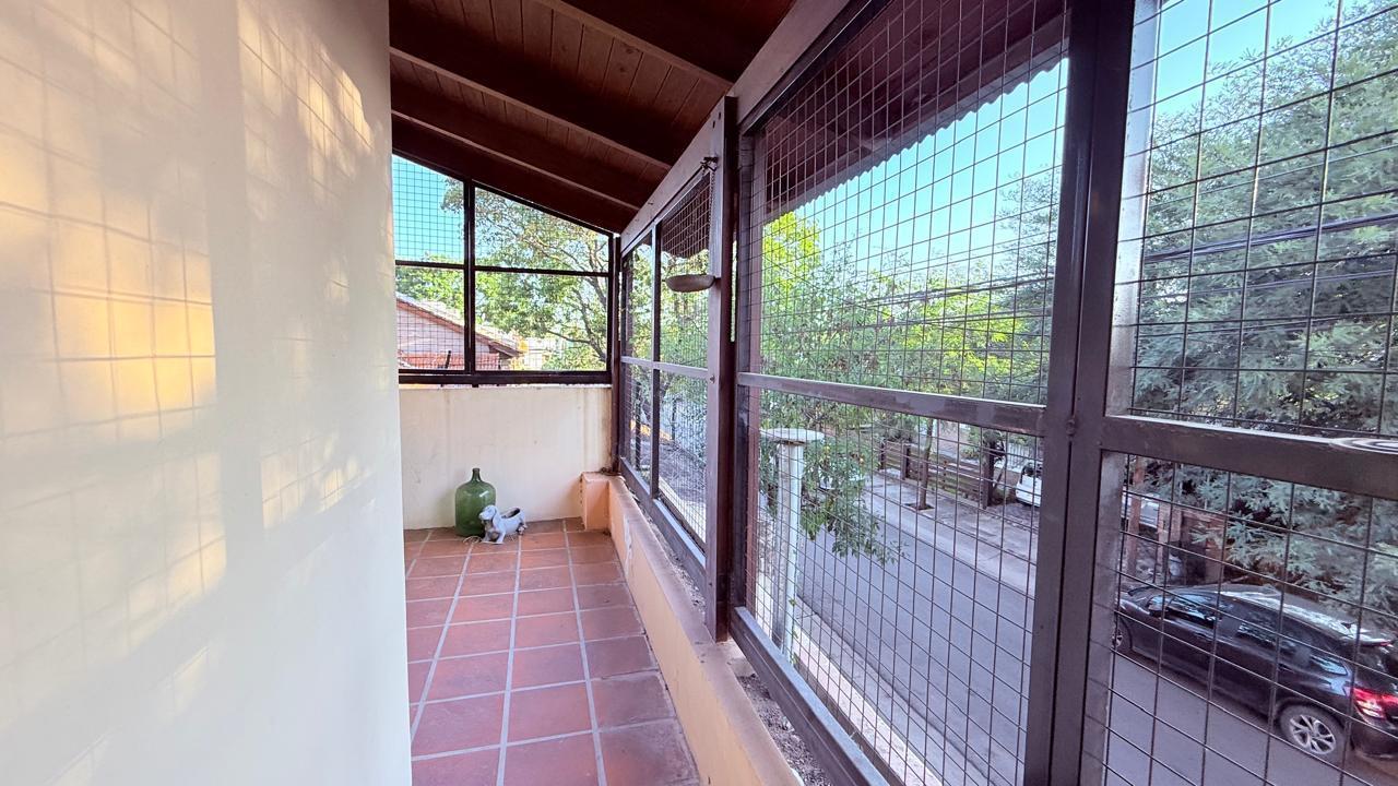 Foto de Casa 4 dormitorios pileta cochera Villa Belgrano, imagen 4